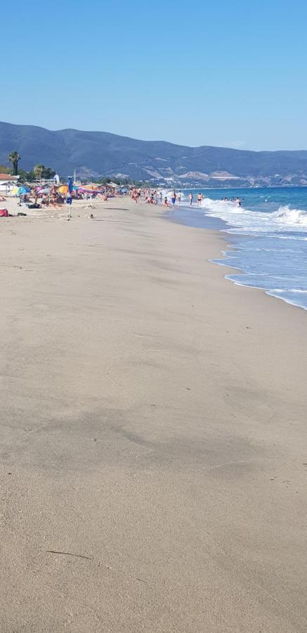 Apartment With Two Rooms Near The Beach Asproválta Luaran gambar